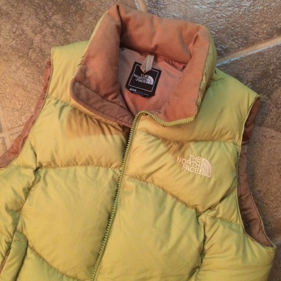 The North Face Jackets & Blazers - The North Face 550 puffer vest